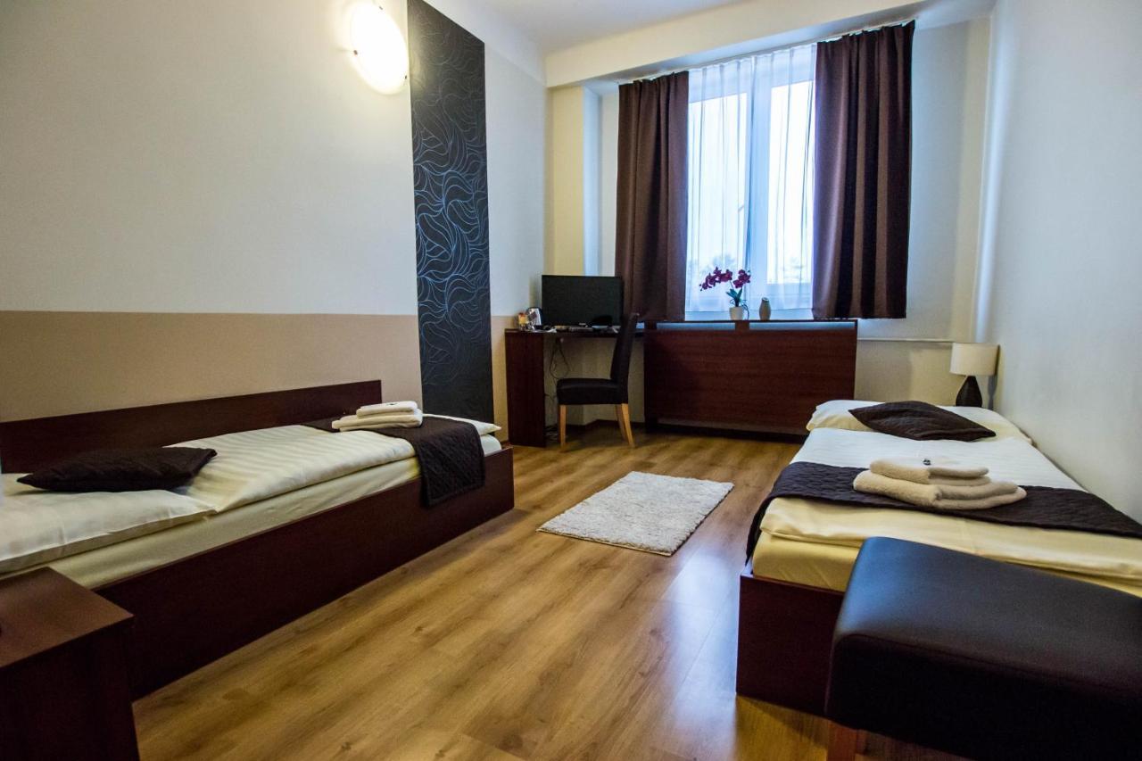 Penzion Fit - Contactless Check In Zvolen Dış mekan fotoğraf